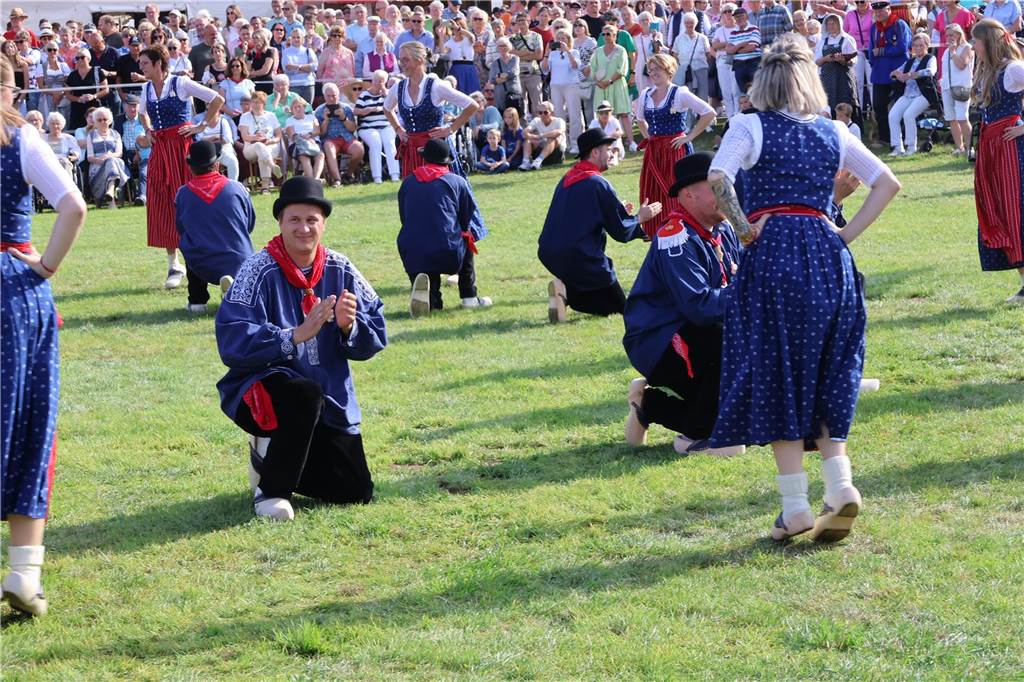 Eindrücke vom Aufmarsch der Trachtenschützengilde Üfte-Overbeck auf der Festwiese in Schermbeck