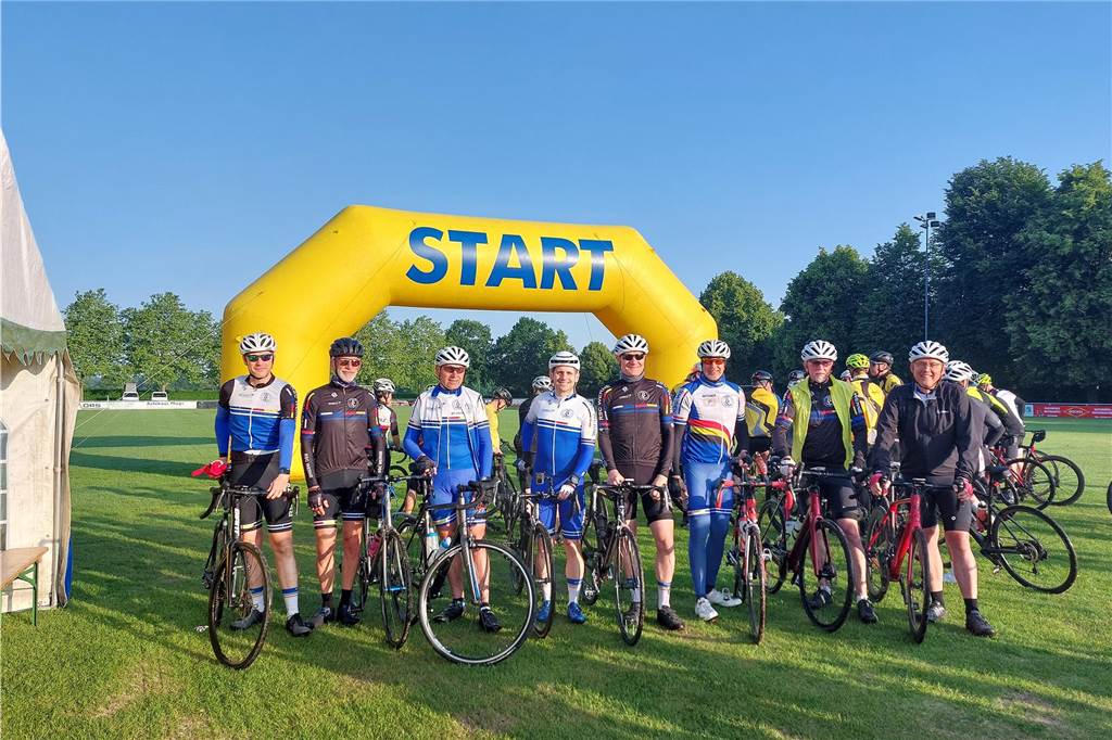 Eindrücke vom den Starts der Radtouristikfahrt in Herbern
