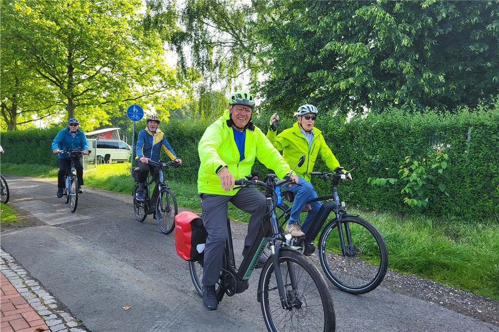 Eindrücke vom den Starts der Radtouristikfahrt in Herbern
