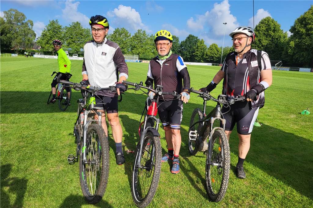 Eindrücke vom den Starts der Radtouristikfahrt in Herbern