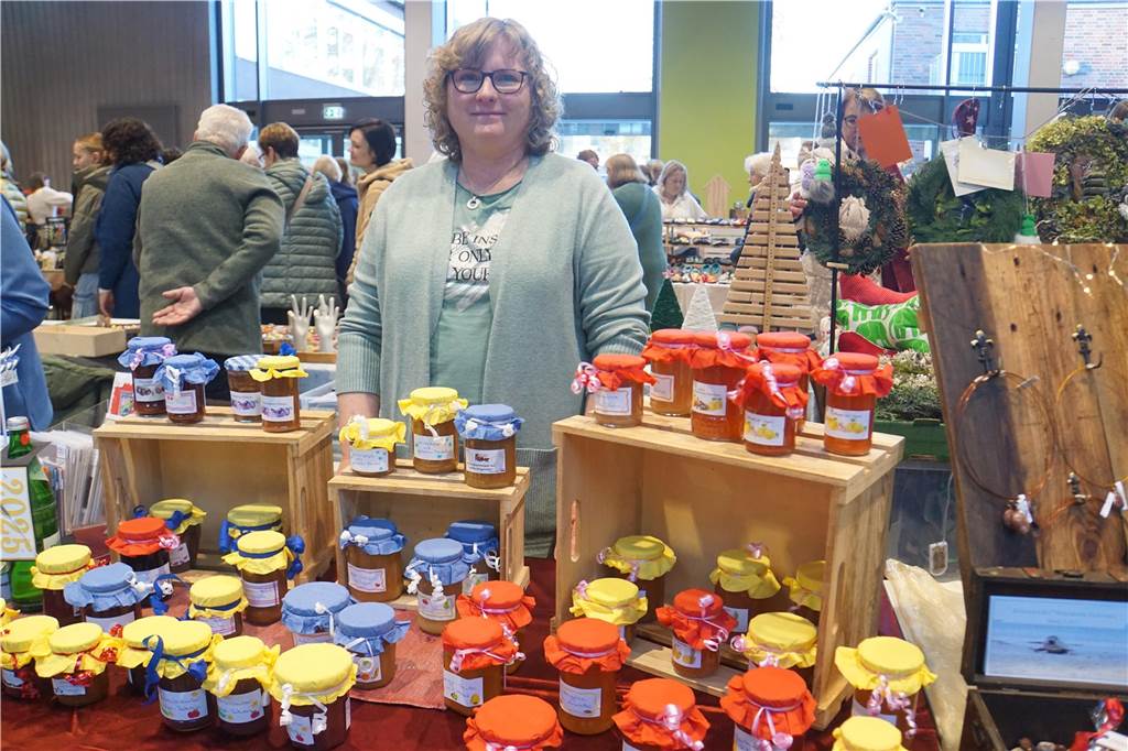 Eindrücke vom ersten Kreativmarkt "DAHbastelei" in Herbern am Sonntag (17.11).