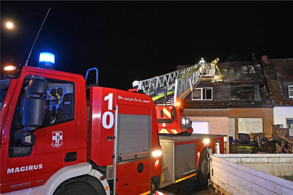Eindrücke vom Feuerwehreinsatz an der Ellerbruchstraße in Dorsten