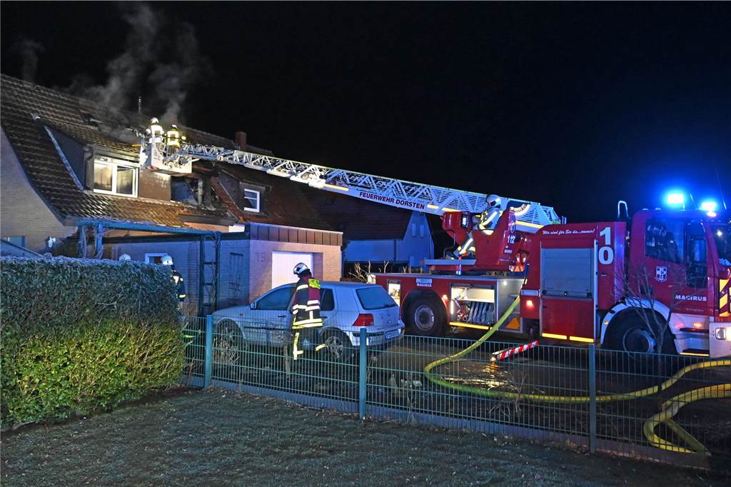 Eindrücke vom Feuerwehreinsatz an der Ellerbruchstraße in Dorsten
