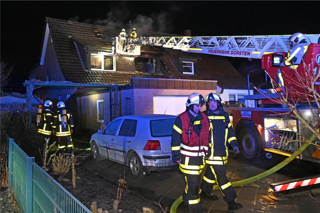Eindrücke vom Feuerwehreinsatz an der Ellerbruchstraße in Dorsten