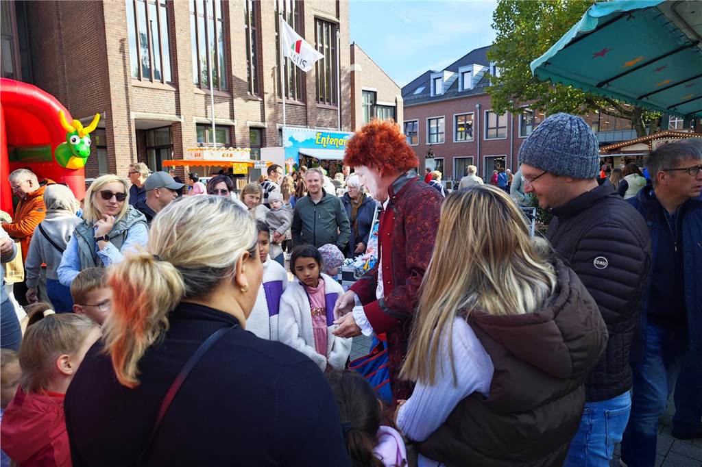 Viele Fotos vom Herbstmarkt in Ahaus: Ein Bummel durch die volle Innenstadt