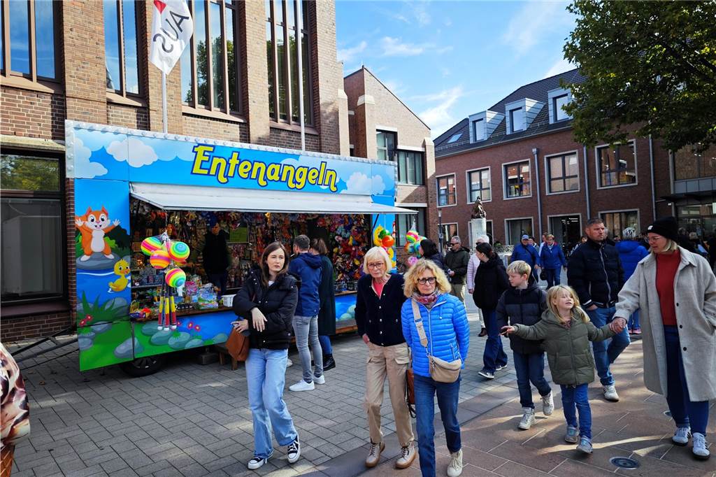Viele Fotos vom Herbstmarkt in Ahaus: Ein Bummel durch die volle Innenstadt