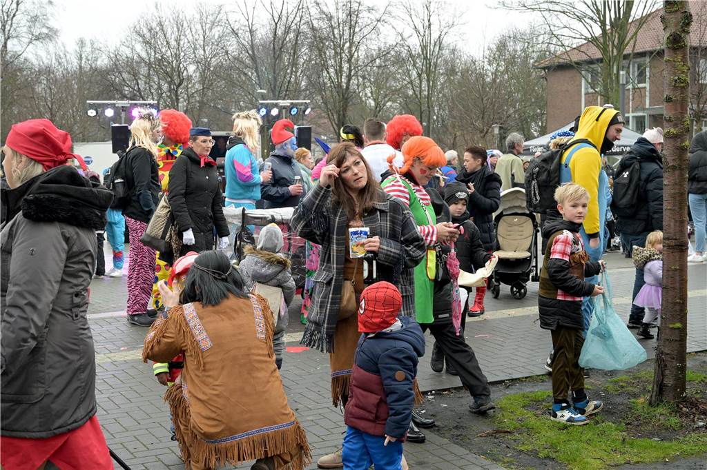 Eindrücke vom Karnevalsumzug 2023 in Lünen-Süd