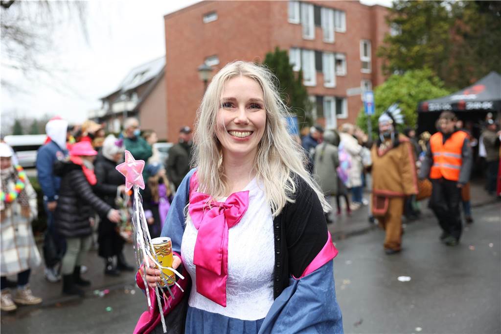 Karnevalsumzug 2023 in Selm: Viele Fotos von den Zuschauerinnen und Zuschauer Eindrücke vom Karnevalsumzug 2023 in Selm