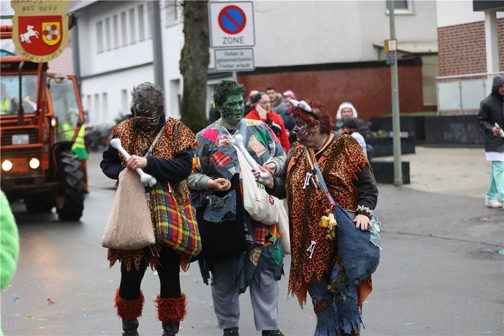 Karnevalsumzug 2023 in Selm: Viele Fotos von den Wagen und Fußgruppen Eindrücke vom Karnevalsumzug 2023 in Selm