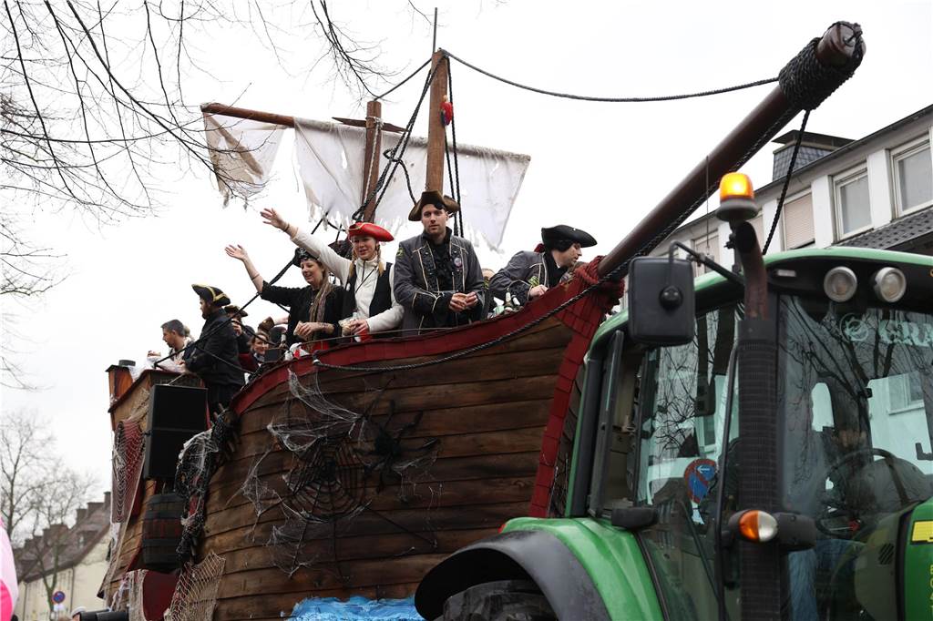 Karnevalsumzug 2023 in Selm: Viele Fotos von den Wagen und Fußgruppen Eindrücke vom Karnevalsumzug 2023 in Selm