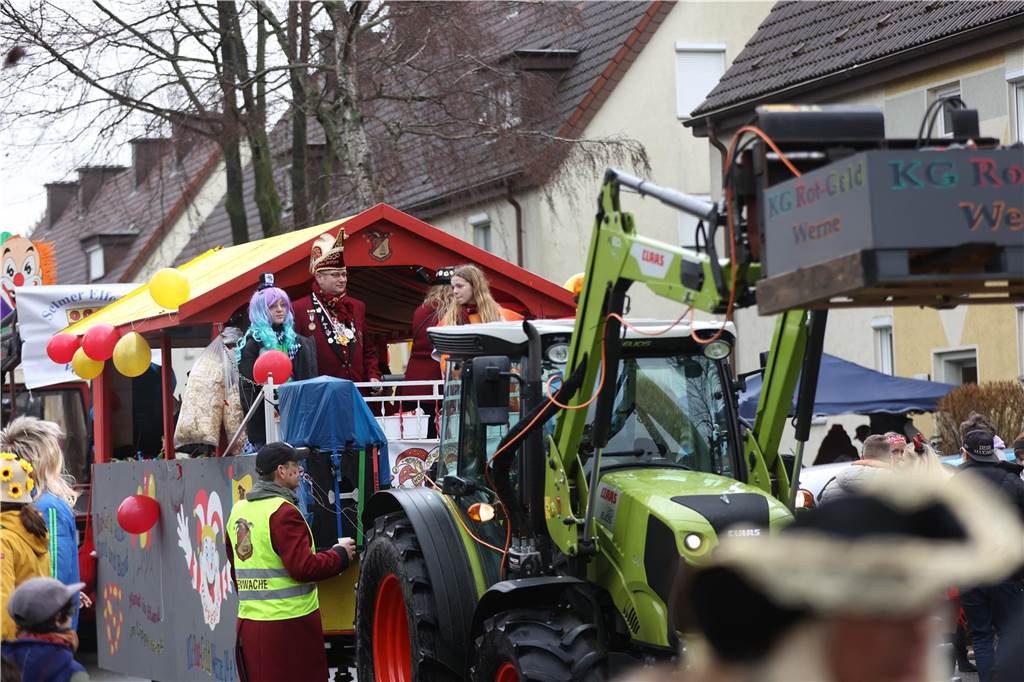 Karnevalsumzug 2023 in Selm: Viele Fotos von den Wagen und Fußgruppen Eindrücke vom Karnevalsumzug 2023 in Selm