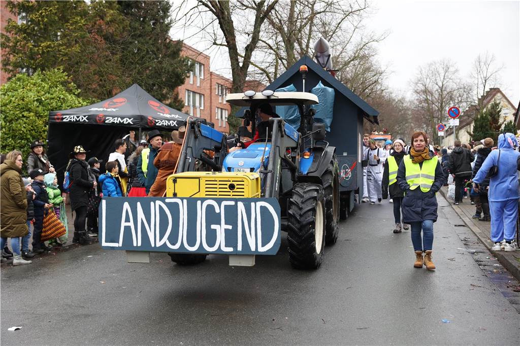 Karnevalsumzug 2023 in Selm: Viele Fotos von den Wagen und Fußgruppen Eindrücke vom Karnevalsumzug 2023 in Selm