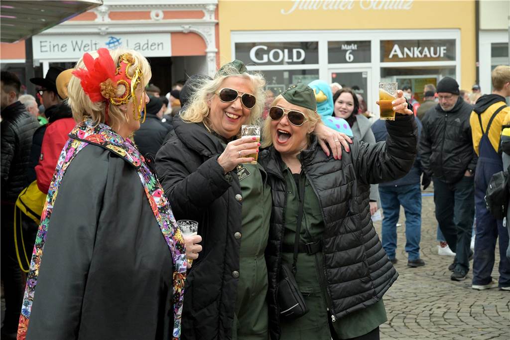 Karnevalsumzug 2023 in Werne: Viele Fotos vom Rosemontag Eindrücke vom Karnevalsumzug 2023 in Werne