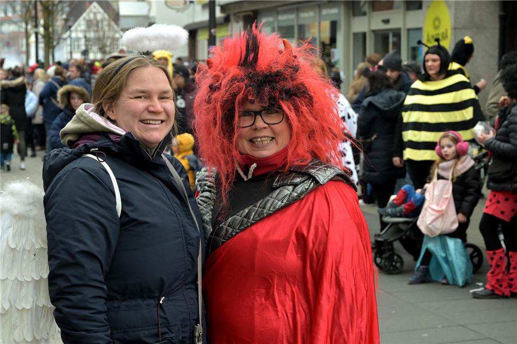 Karnevalsumzug 2023 in Werne: Viele Fotos vom Rosemontag Eindrücke vom Karnevalsumzug 2023 in Werne