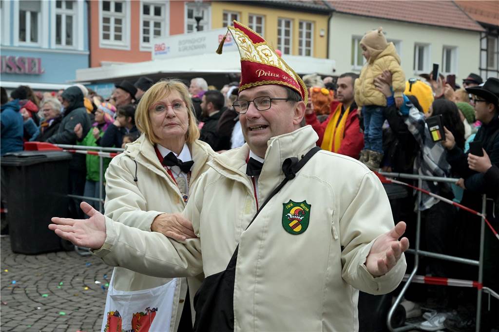 Karnevalsumzug 2023 in Werne: Viele Fotos vom Rosemontag Eindrücke vom Karnevalsumzug 2023 in Werne
