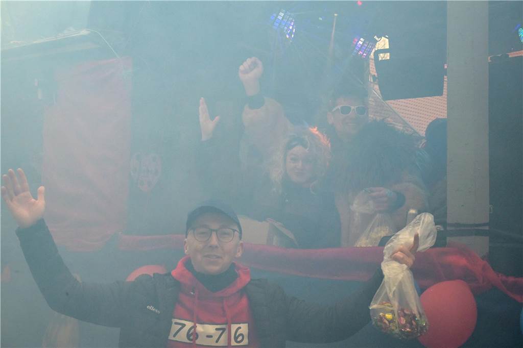 Karnevalsumzug 2023 in Werne: Viele Fotos vom Rosemontag Eindrücke vom Karnevalsumzug 2023 in Werne