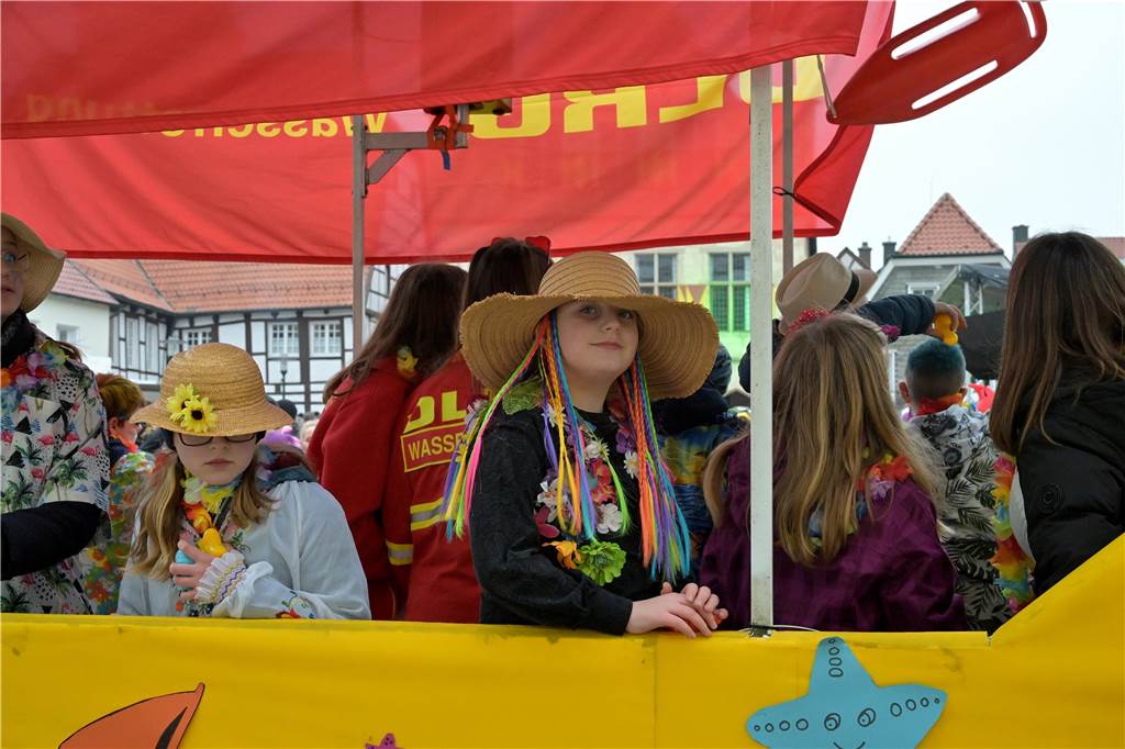 Karnevalsumzug 2023 in Werne: Viele Fotos vom Rosemontag Eindrücke vom Karnevalsumzug 2023 in Werne