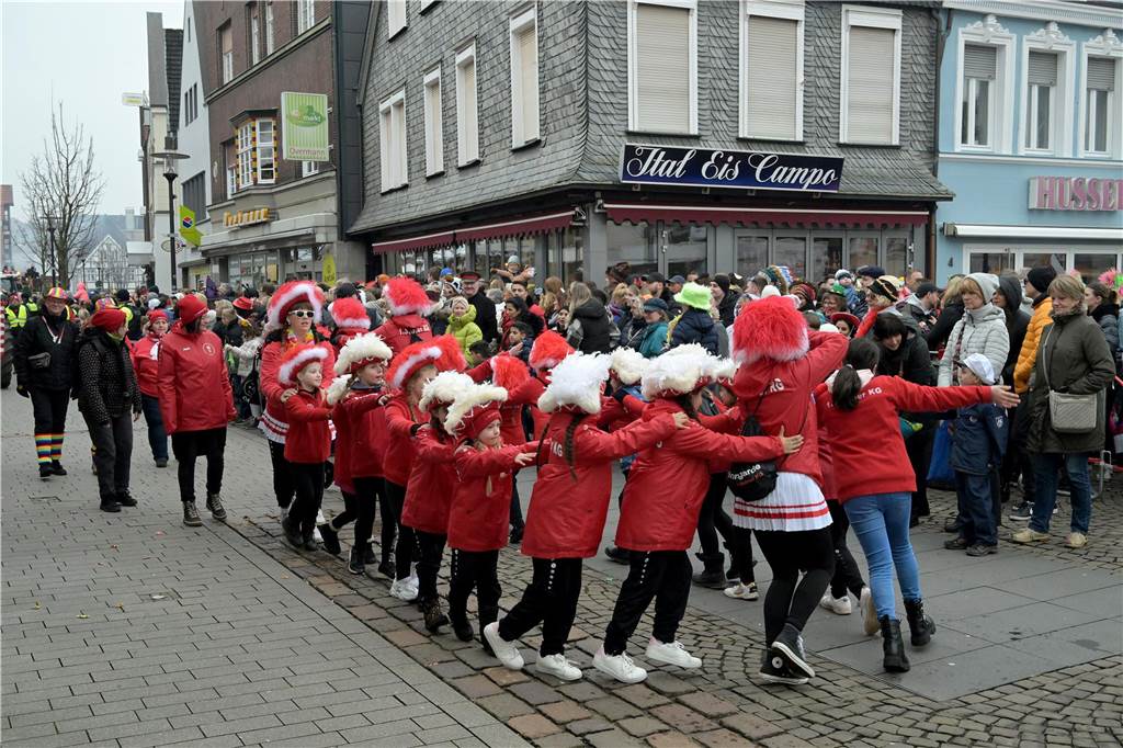 Karnevalsumzug 2023 in Werne: Viele Fotos vom Rosemontag Eindrücke vom Karnevalsumzug 2023 in Werne