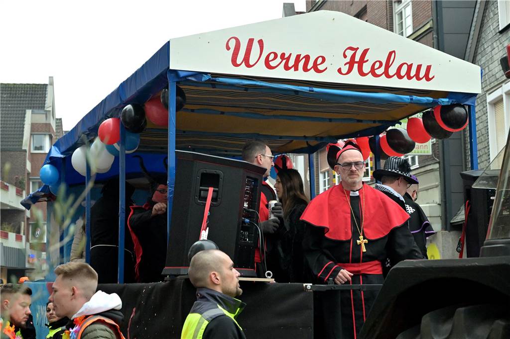 Karnevalsumzug 2023 in Werne: Viele Fotos vom Rosemontag Eindrücke vom Karnevalsumzug 2023 in Werne
