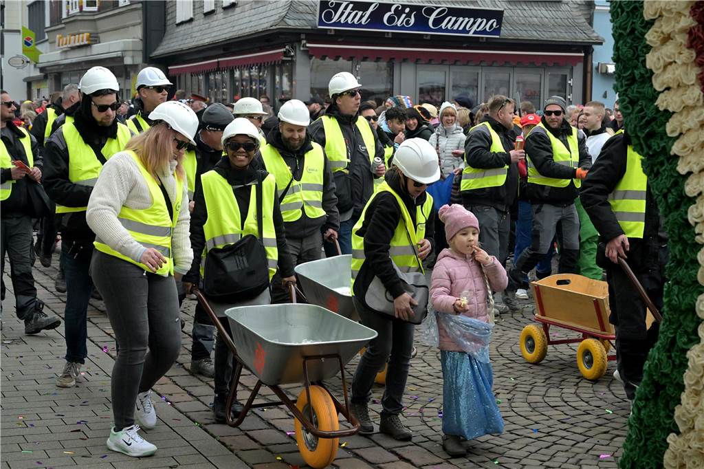 Karnevalsumzug 2023 in Werne: Viele Fotos vom Rosemontag Eindrücke vom Karnevalsumzug 2023 in Werne