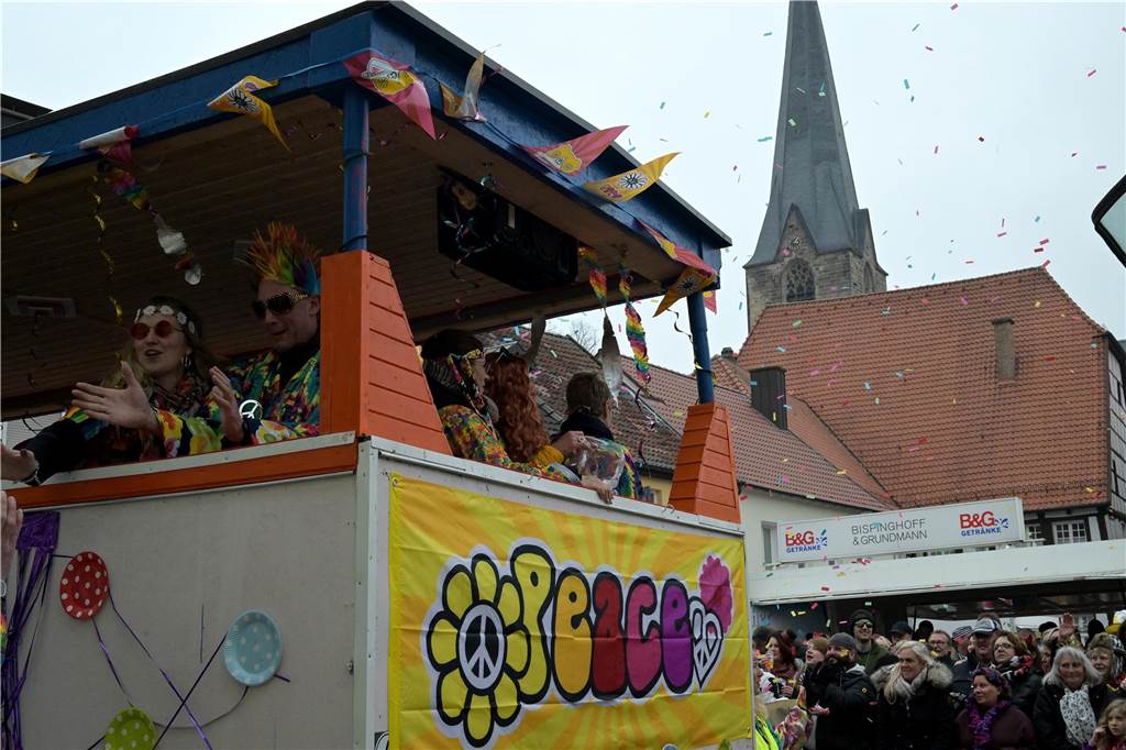 Karnevalsumzug 2023 in Werne: Viele Fotos vom Rosemontag Eindrücke vom Karnevalsumzug 2023 in Werne