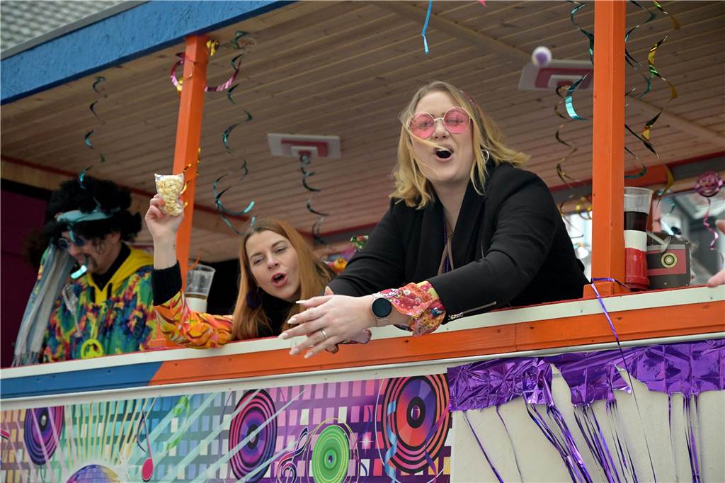 Karnevalsumzug 2023 in Werne: Viele Fotos vom Rosemontag Eindrücke vom Karnevalsumzug 2023 in Werne