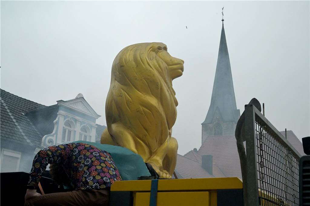 Karnevalsumzug 2023 in Werne: Viele Fotos vom Rosemontag Eindrücke vom Karnevalsumzug 2023 in Werne