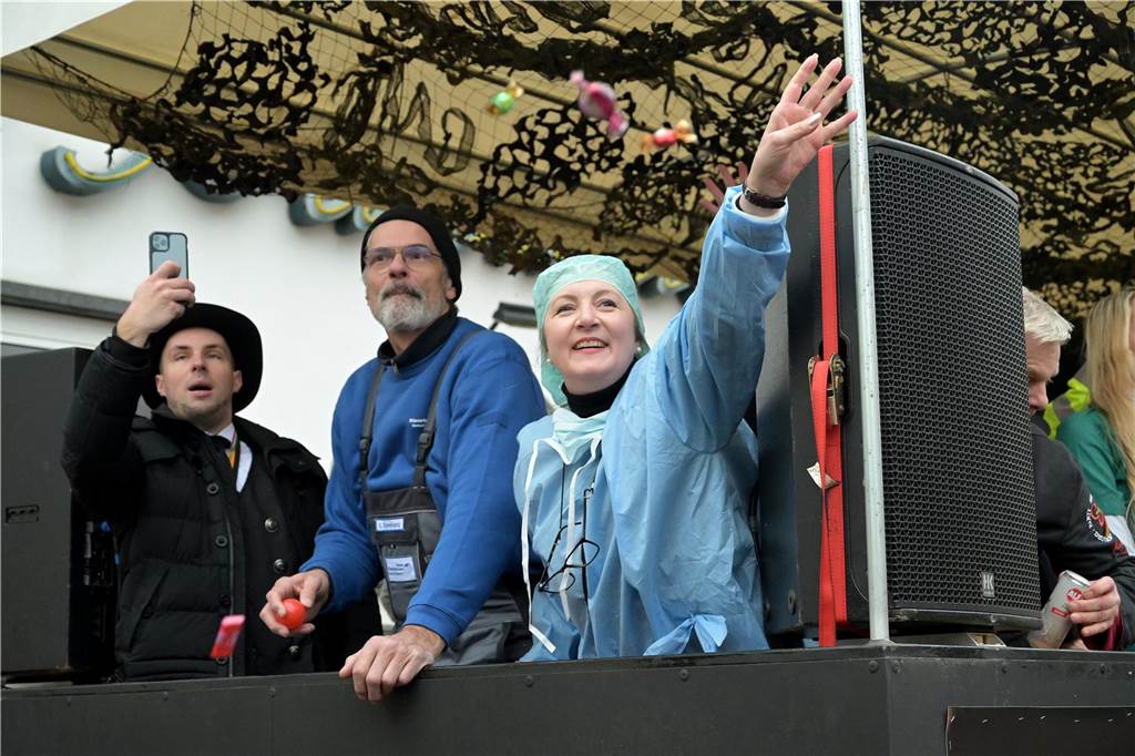 Karnevalsumzug 2023 in Werne: Viele Fotos vom Rosemontag Eindrücke vom Karnevalsumzug 2023 in Werne