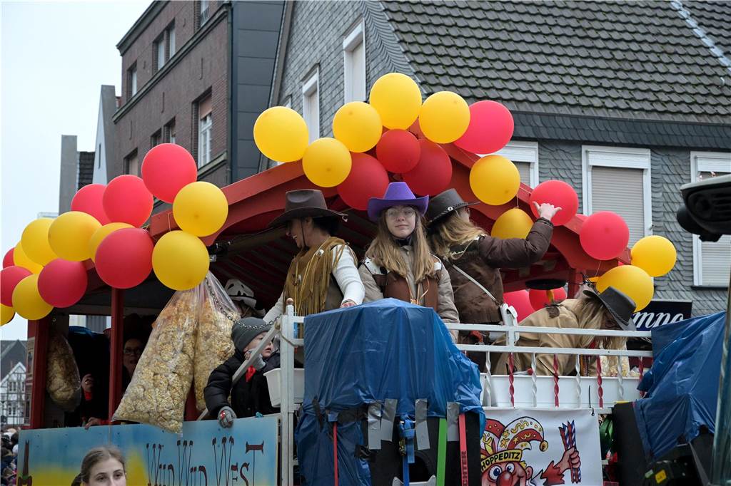 Karnevalsumzug 2023 in Werne: Viele Fotos vom Rosemontag Eindrücke vom Karnevalsumzug 2023 in Werne