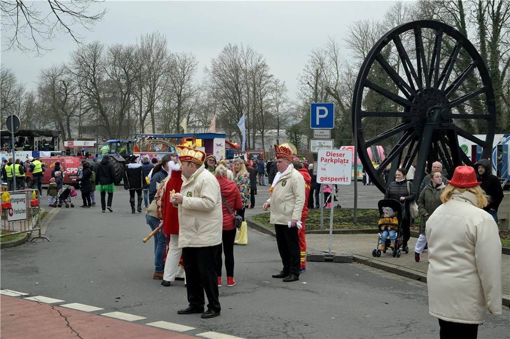 Karnevalsumzug 2023 in Werne: Viele Fotos vom Rosemontag Eindrücke vom Karnevalsumzug 2023 in Werne