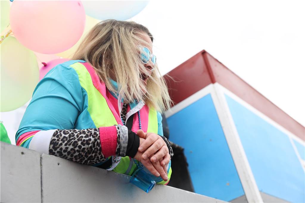 Karnevalsumzug durch Olfen 2024: Die schönsten Fotos von Nelkendienstag - Teil 3 Eindrücke vom Karnevalsumzug 2024 in Olfen