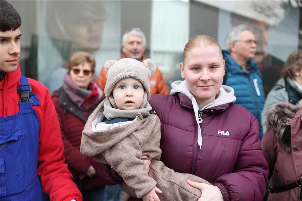 Karnevalsumzug durch Olfen 2024: Die schönsten Fotos von Nelkendienstag - Teil 1 Eindrücke vom Karnevalsumzug durch Olfen