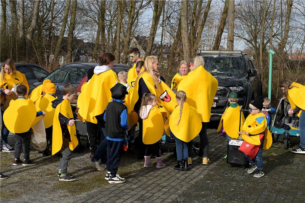 Lünen-Süd feiert Karneval: Über 100 Fotos vom einzigen Umzug der Stadt Eindrücke vom Karnevalsumzug in Lünen-Süd 2024