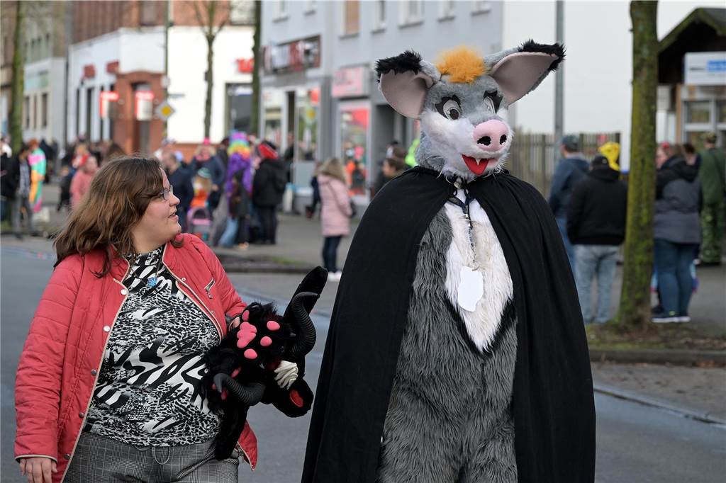 Lünen-Süd feiert Karneval: Über 100 Fotos vom einzigen Umzug der Stadt Eindrücke vom Karnevalsumzug in Lünen-Süd 2024