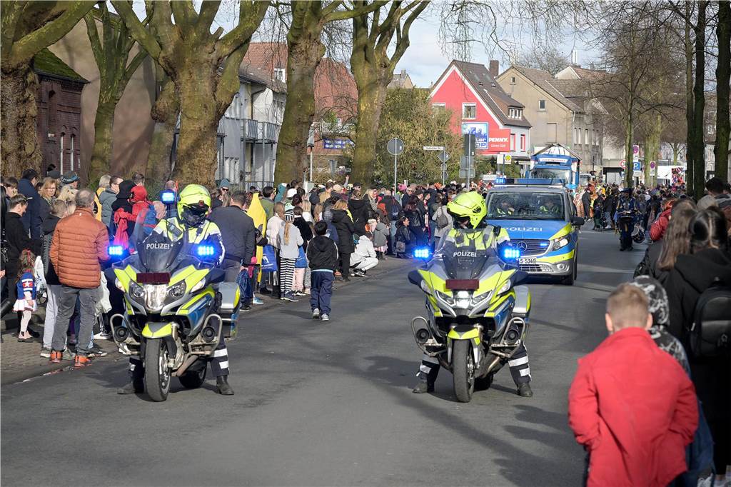 Lünen-Süd feiert Karneval: Über 100 Fotos vom einzigen Umzug der Stadt Eindrücke vom Karnevalsumzug in Lünen-Süd 2024