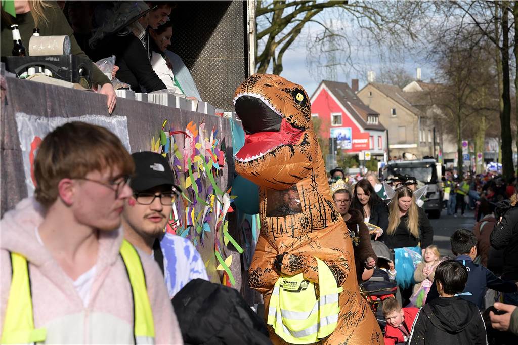 Lünen-Süd feiert Karneval: Über 100 Fotos vom einzigen Umzug der Stadt Eindrücke vom Karnevalsumzug in Lünen-Süd 2024