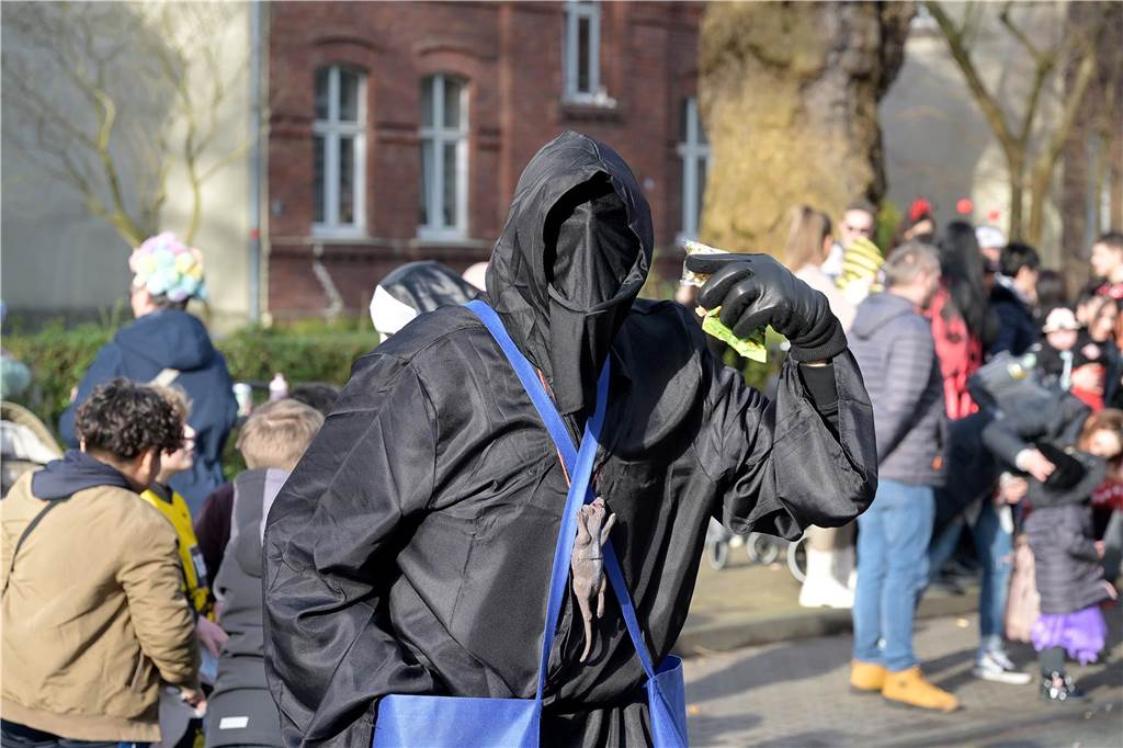 Lünen-Süd feiert Karneval: Über 100 Fotos vom einzigen Umzug der Stadt Eindrücke vom Karnevalsumzug in Lünen-Süd 2024