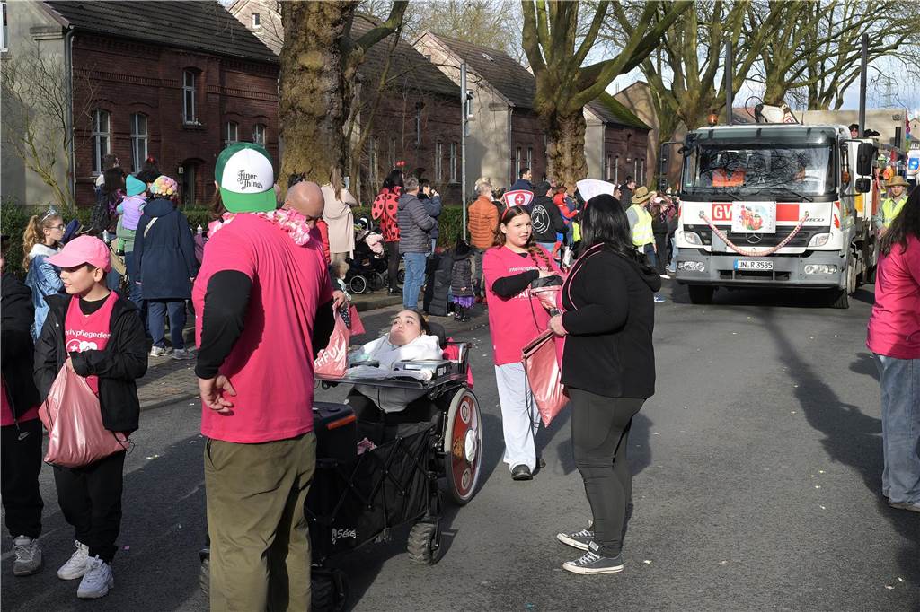 Lünen-Süd feiert Karneval: Über 100 Fotos vom einzigen Umzug der Stadt Eindrücke vom Karnevalsumzug in Lünen-Süd 2024