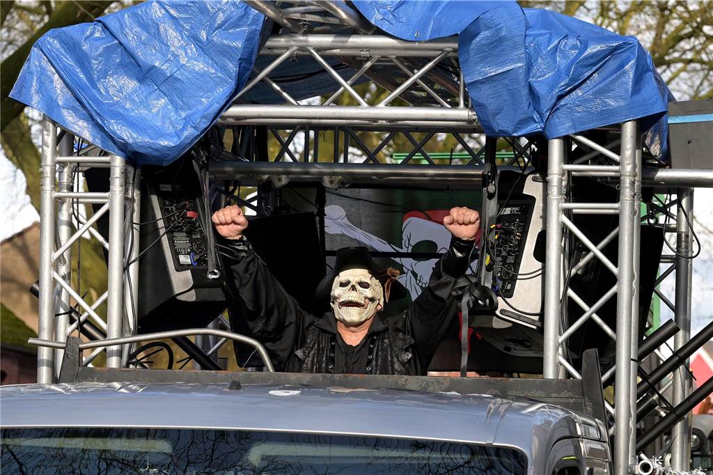 Lünen-Süd feiert Karneval: Über 100 Fotos vom einzigen Umzug der Stadt Eindrücke vom Karnevalsumzug in Lünen-Süd 2024