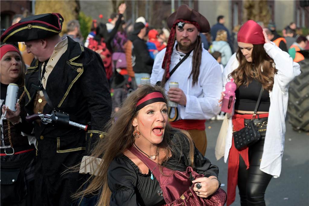Lünen-Süd feiert Karneval: Über 100 Fotos vom einzigen Umzug der Stadt Eindrücke vom Karnevalsumzug in Lünen-Süd 2024