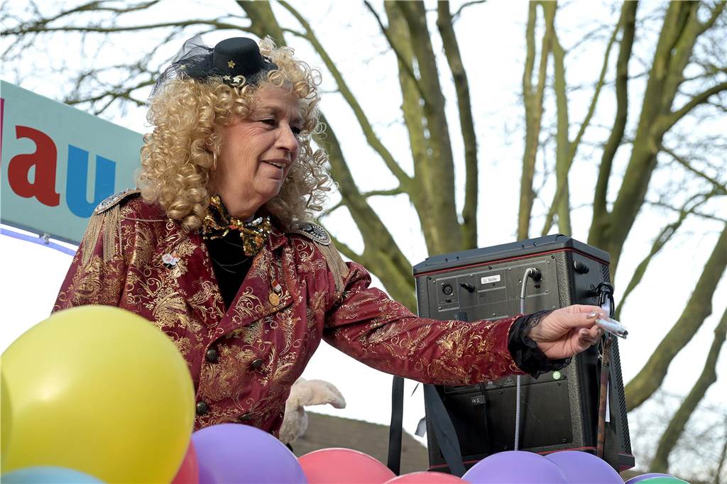 Lünen-Süd feiert Karneval: Über 100 Fotos vom einzigen Umzug der Stadt Eindrücke vom Karnevalsumzug in Lünen-Süd 2024