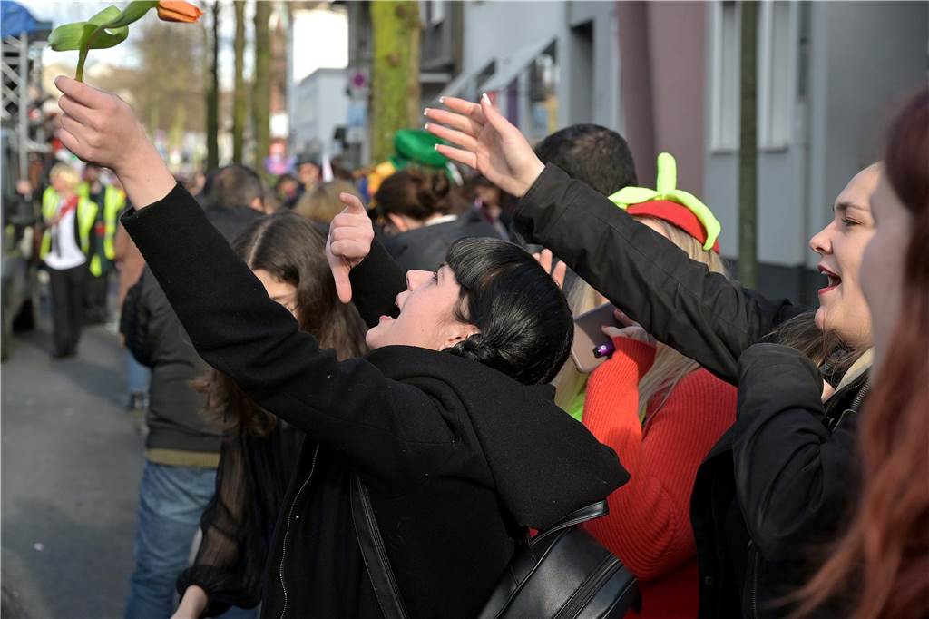 Lünen-Süd feiert Karneval: Über 100 Fotos vom einzigen Umzug der Stadt Eindrücke vom Karnevalsumzug in Lünen-Süd 2024