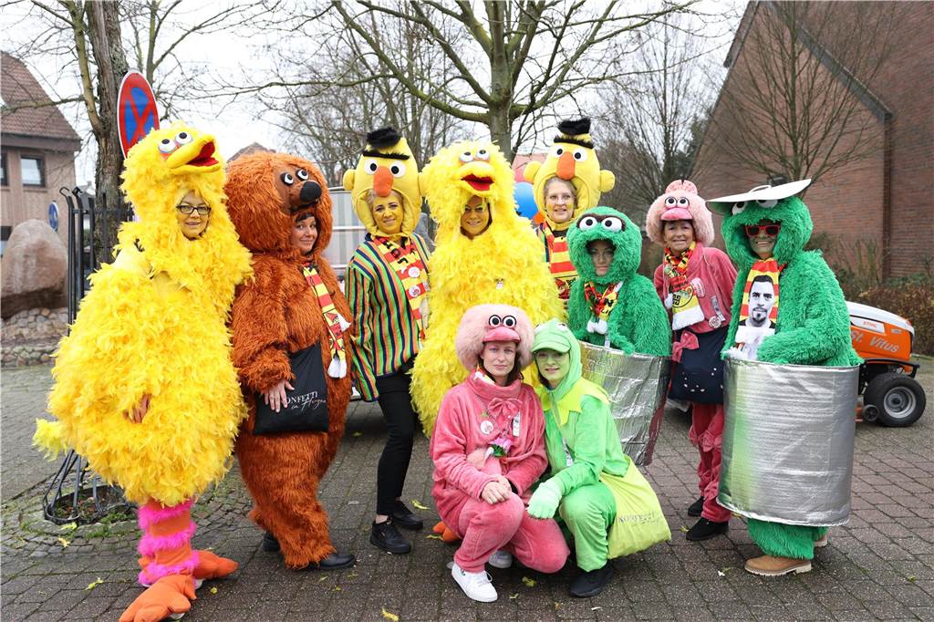 Karnevalsumzug 2023 in Olfen: Viele Foto vom Nelkendienstag Eindrücke vom Karnevalsumzug in Olfen 2023