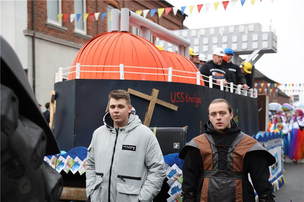Karnevalsumzug 2023 in Olfen: Ganz viele Fotos vom Nelkendienstag (Teil 2) Eindrücke vom Karnevalsumzug in Olfen 2023