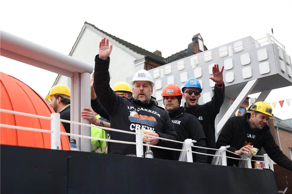 Karnevalsumzug 2023 in Olfen: Ganz viele Fotos vom Nelkendienstag (Teil 2) Eindrücke vom Karnevalsumzug in Olfen 2023
