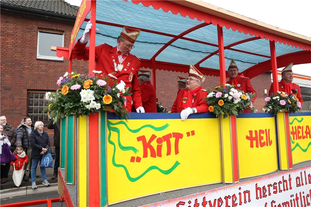 Karnevalsumzug in Olfen 2023: Viele Fotos vom Nelkendienstag Eindrücke vom Karnevalsumzug in Olfen 2023