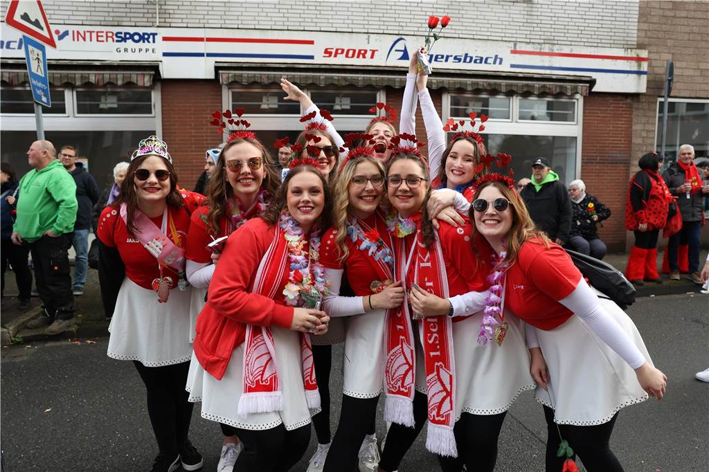 Karneval in Selm: Noch mehr Fotos vom großen Umzug durch Selm Eindrücke vom Karnevalsumzug in Selm 2024