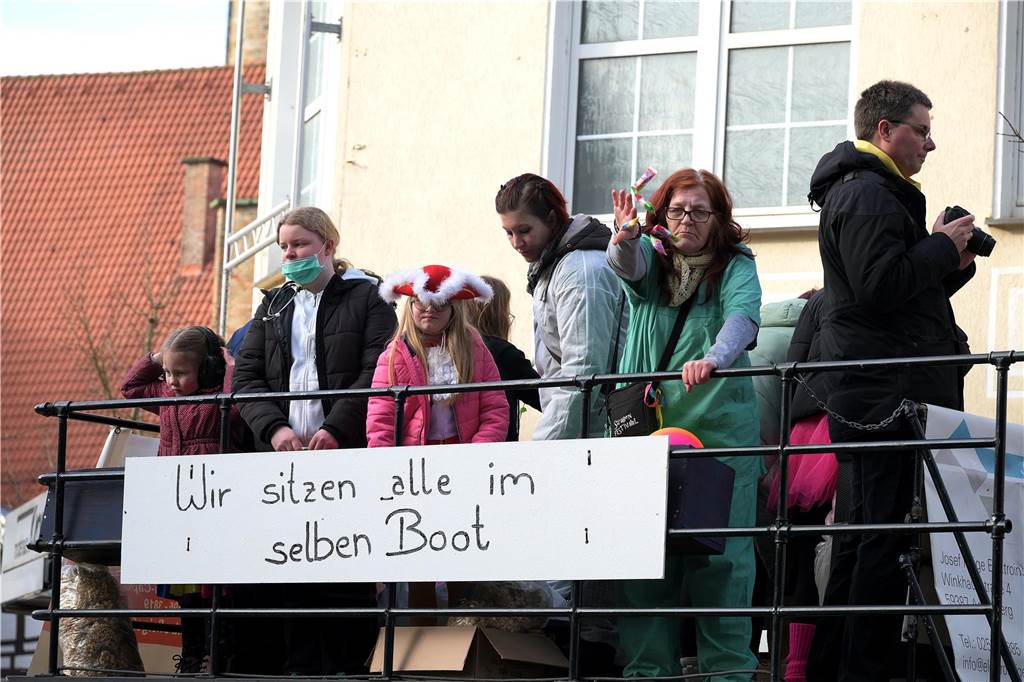 Über 100 Fotos vom Karnevalsumzug: So war Rosenmontag in Werne Eindrücke vom Karnevalsumzug in Werne 2024