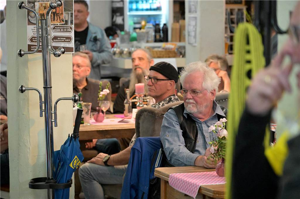 Eindrücke vom Konzert der 60 s / 70 s Oldie Connection in der Alten Kaffeerösterei in Lünen an der Cappenberger Straße.