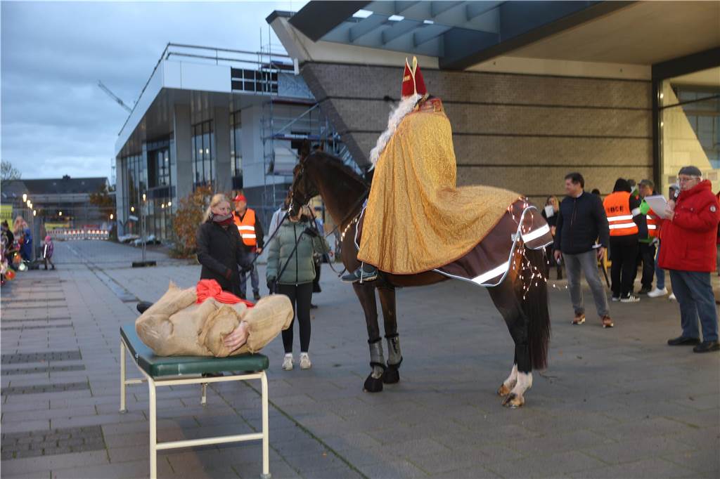 Eindrücke vom Martinsumzug der IGBCE-Ortsgruppe Selm/Bork am Samstag, 4. November.